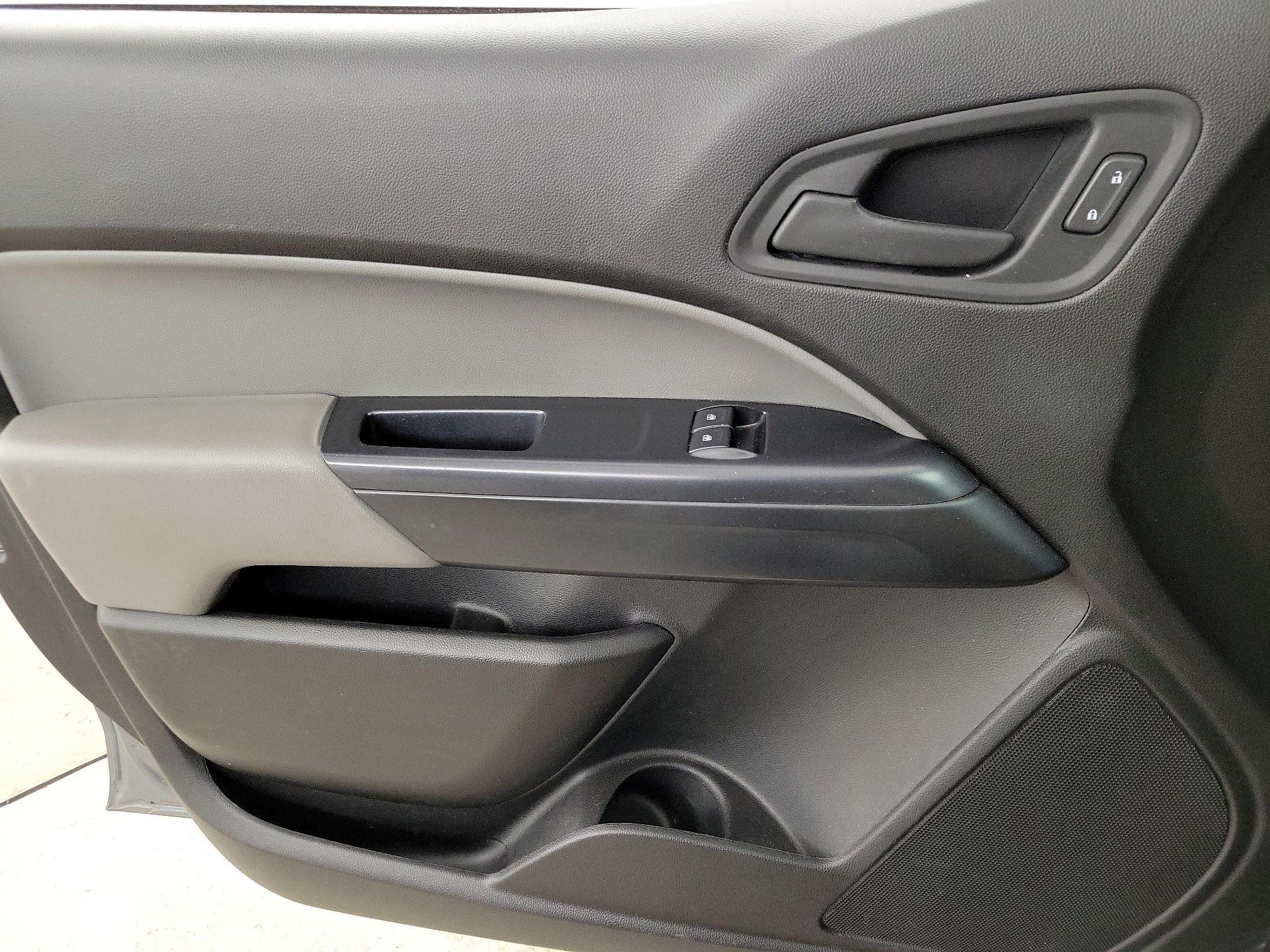 Thumbnail: 2018 GMC Canyon - 12