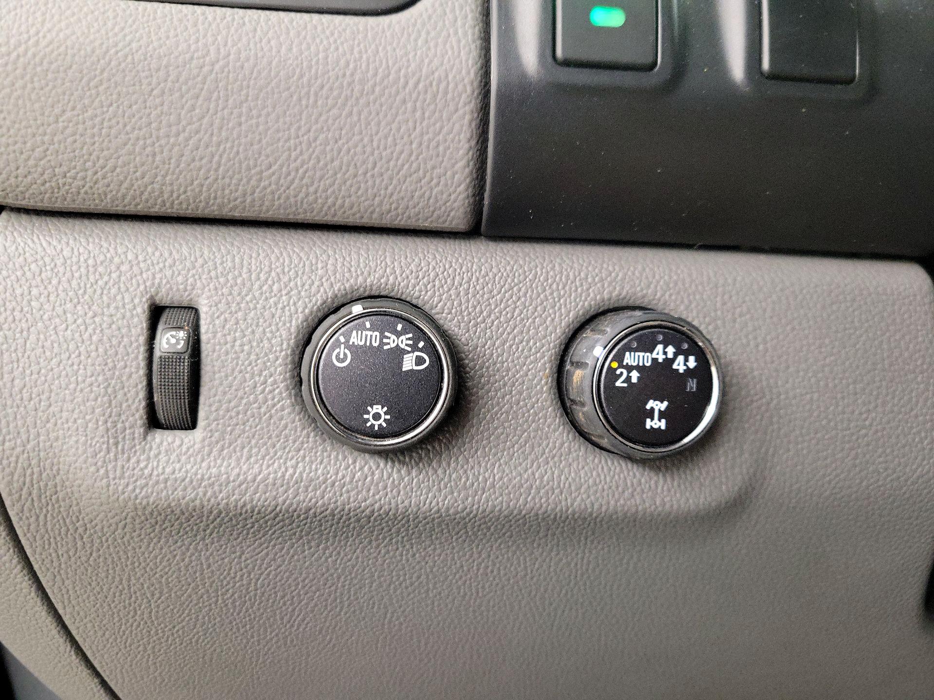 Thumbnail: 2018 GMC Canyon - 13