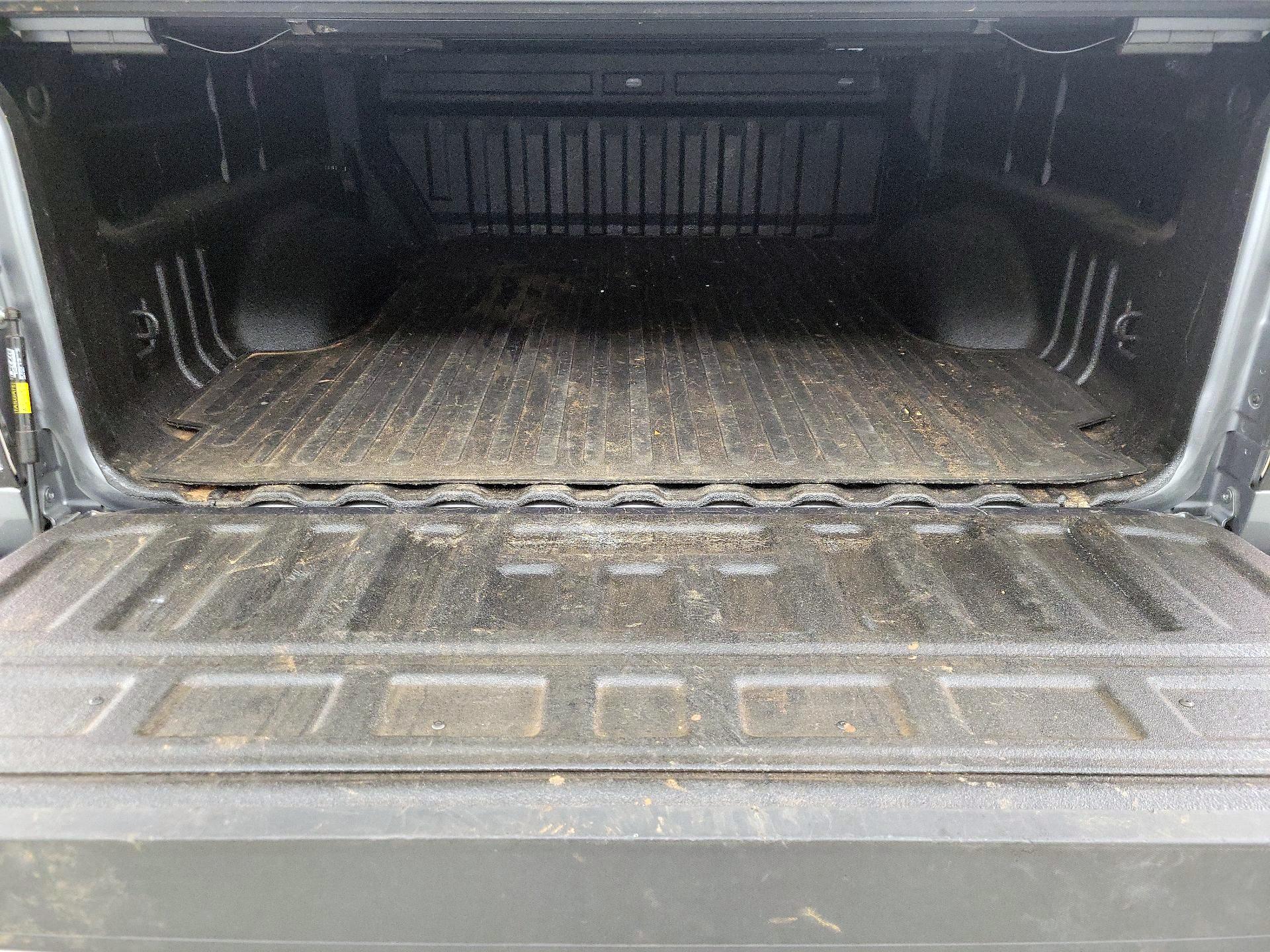 Thumbnail: 2018 GMC Canyon - 20