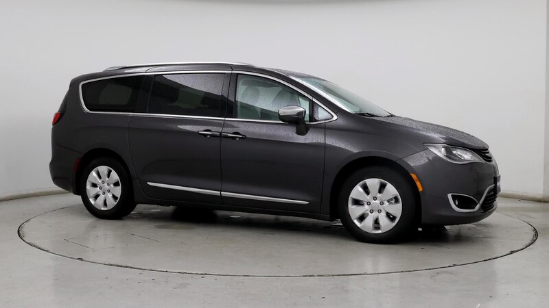 2019 Chrysler Pacifica Hybrid Limited 3