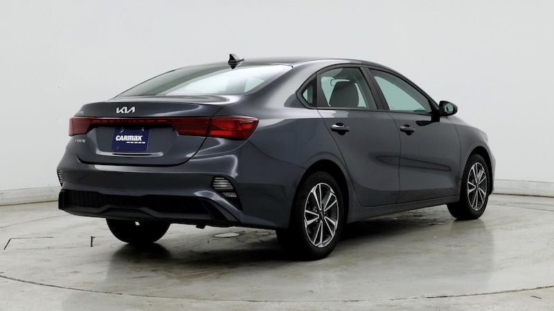 2023 Kia Forte LXS 8