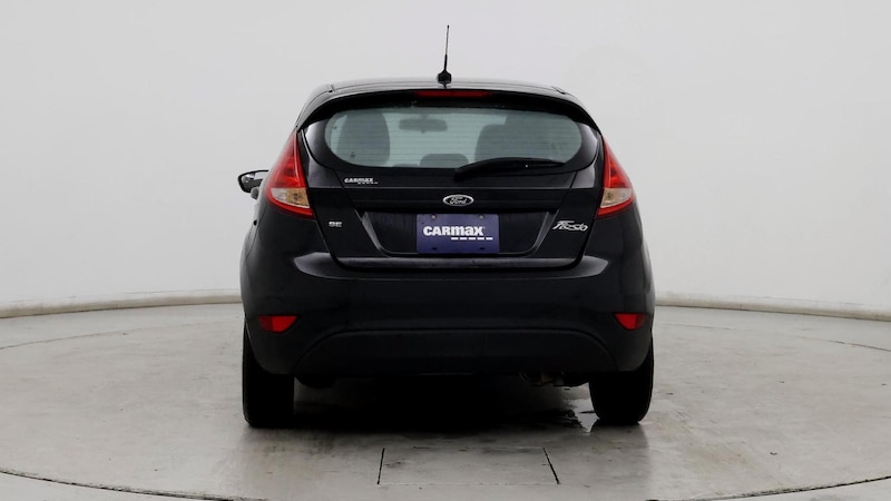 2013 Ford Fiesta SE 6