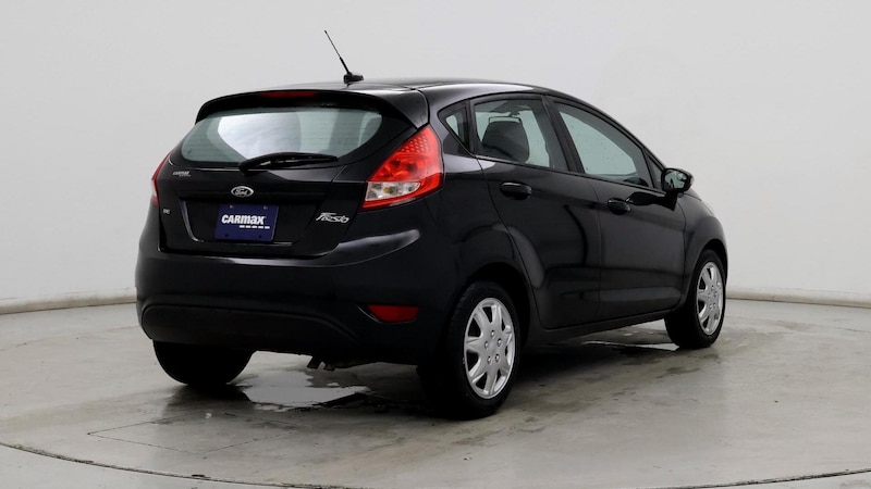 2013 Ford Fiesta SE 8