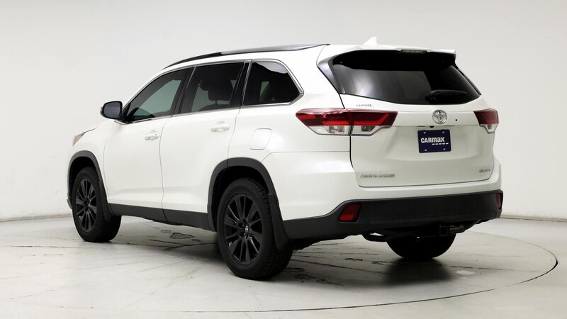 2019 Toyota Highlander SE 2