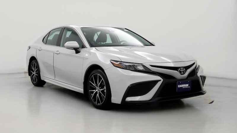 2024 Toyota Camry SE Hero Image