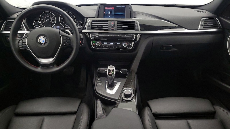 2018 BMW 3 Series 330xi 9