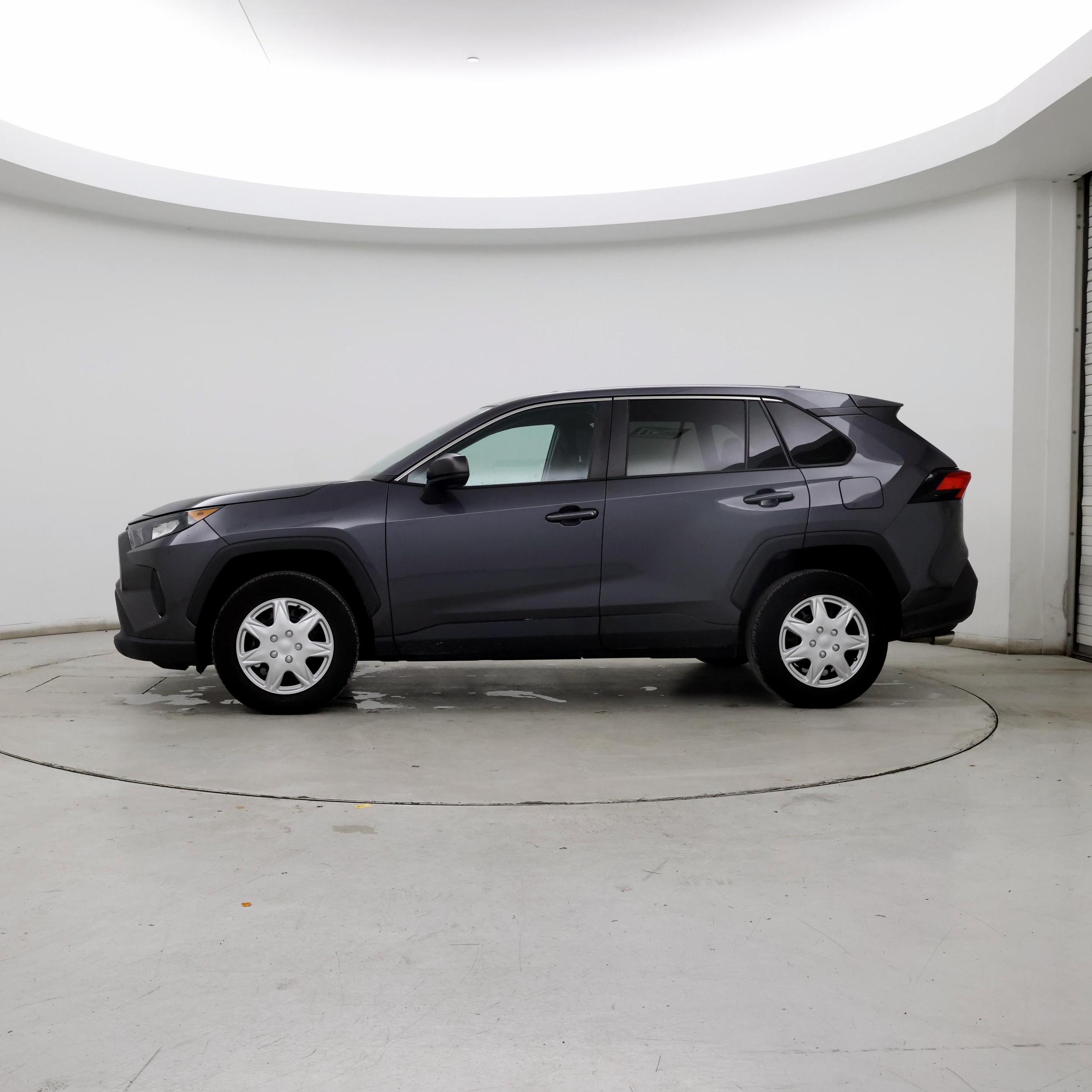 Thumbnail: 2022 Toyota RAV4 - 3