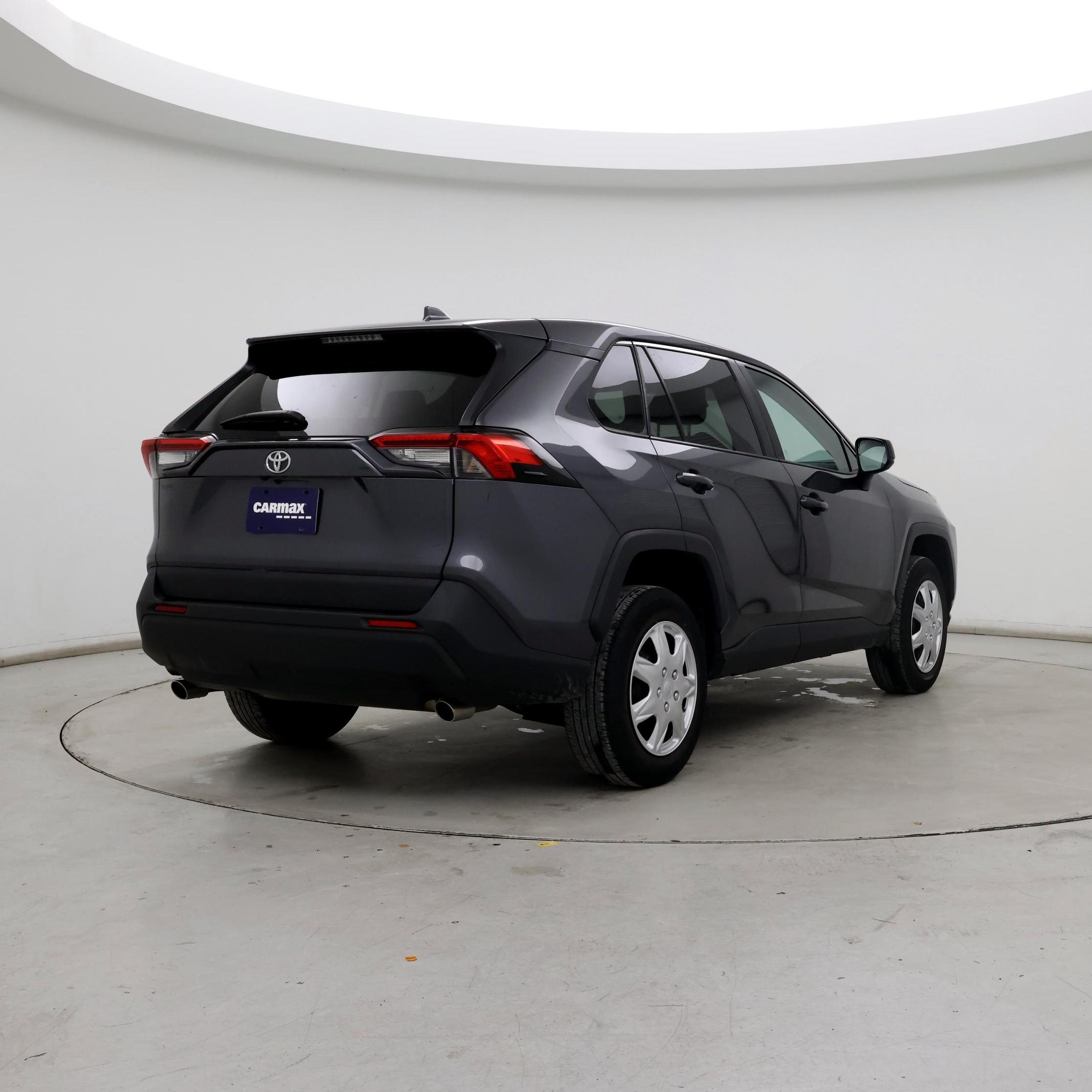 Thumbnail: 2022 Toyota RAV4 - 8