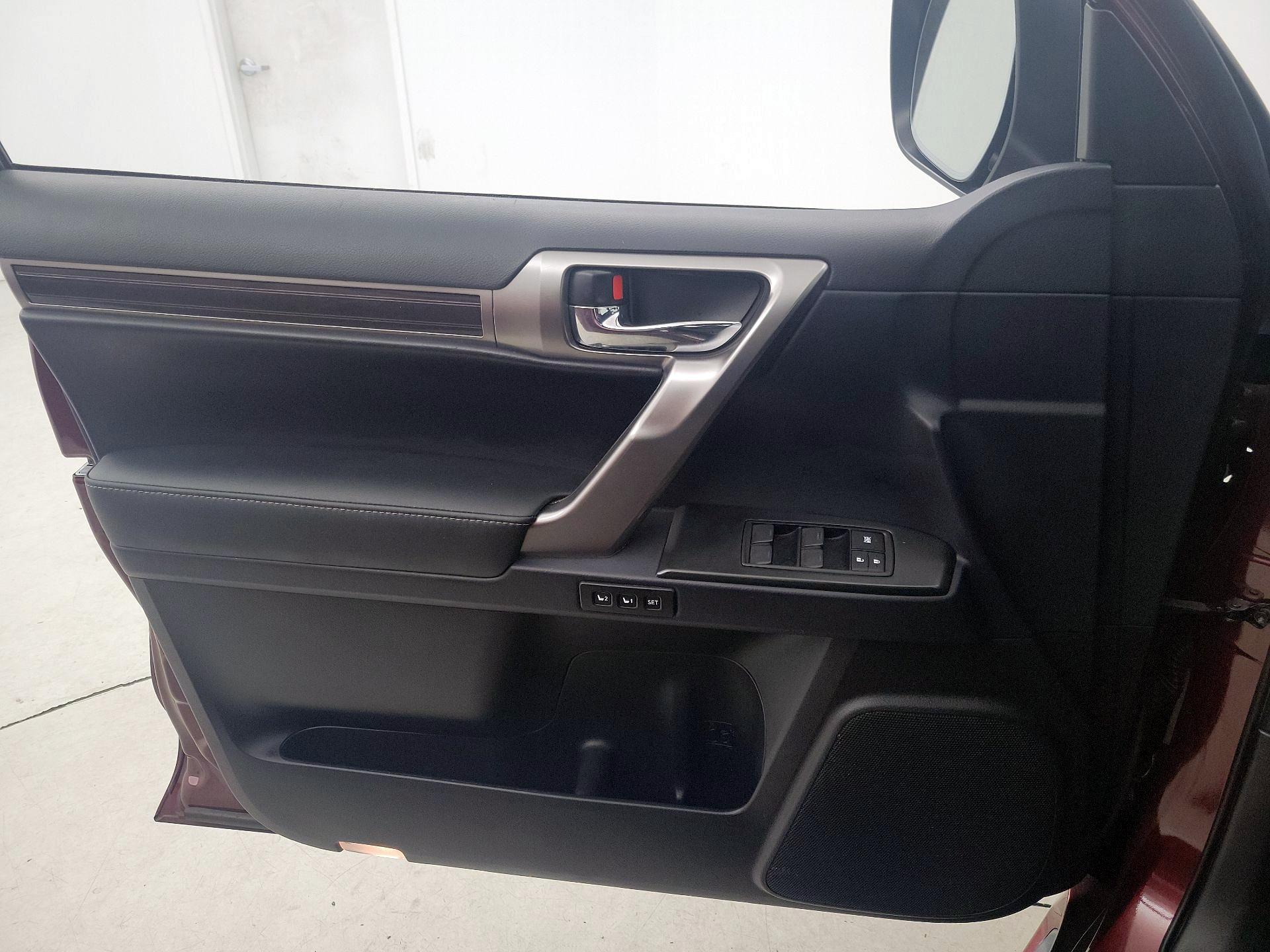 Thumbnail: 2022 Lexus GX - 12