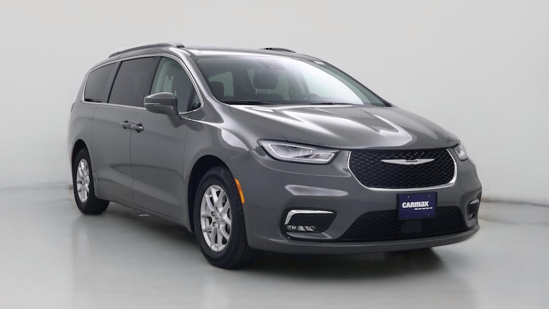 2022 Chrysler Pacifica Touring L Hero Image