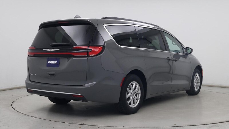 2022 Chrysler Pacifica Touring L 8