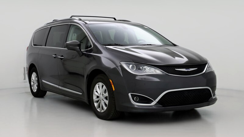 2019 Chrysler Pacifica Touring L Hero Image