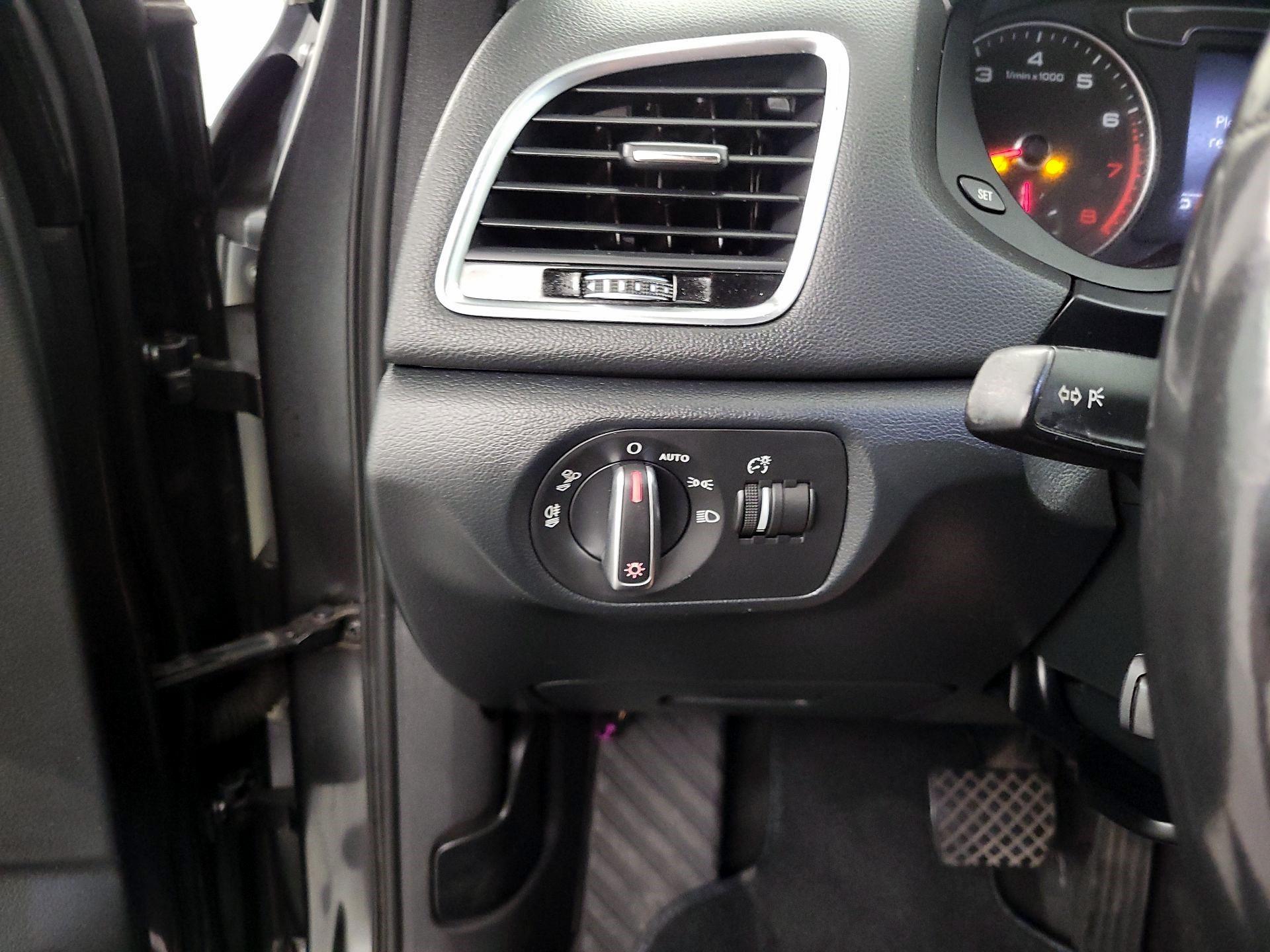 Thumbnail: 2018 Audi Q3 - 13