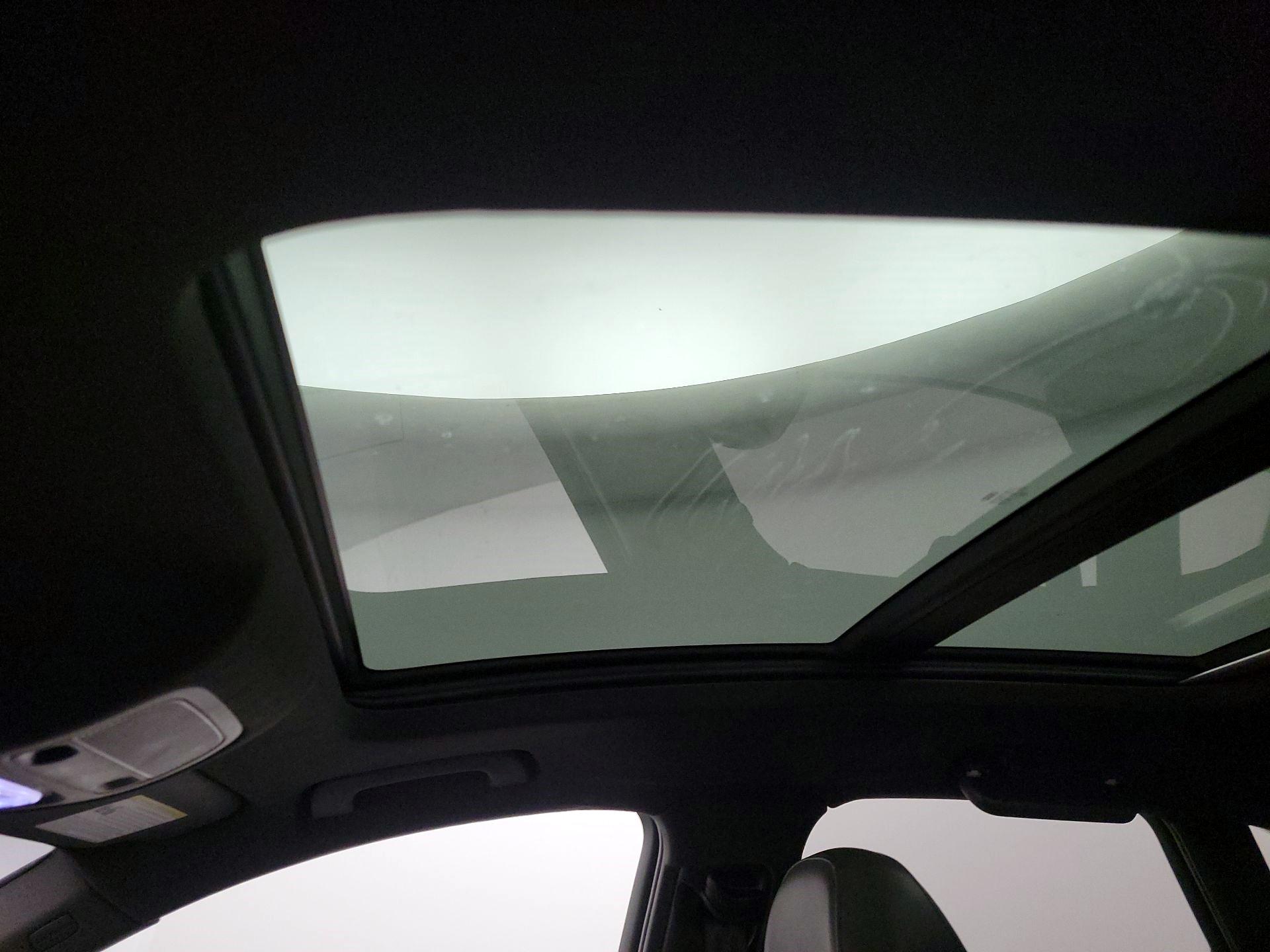 Thumbnail: 2018 Audi Q3 - 19