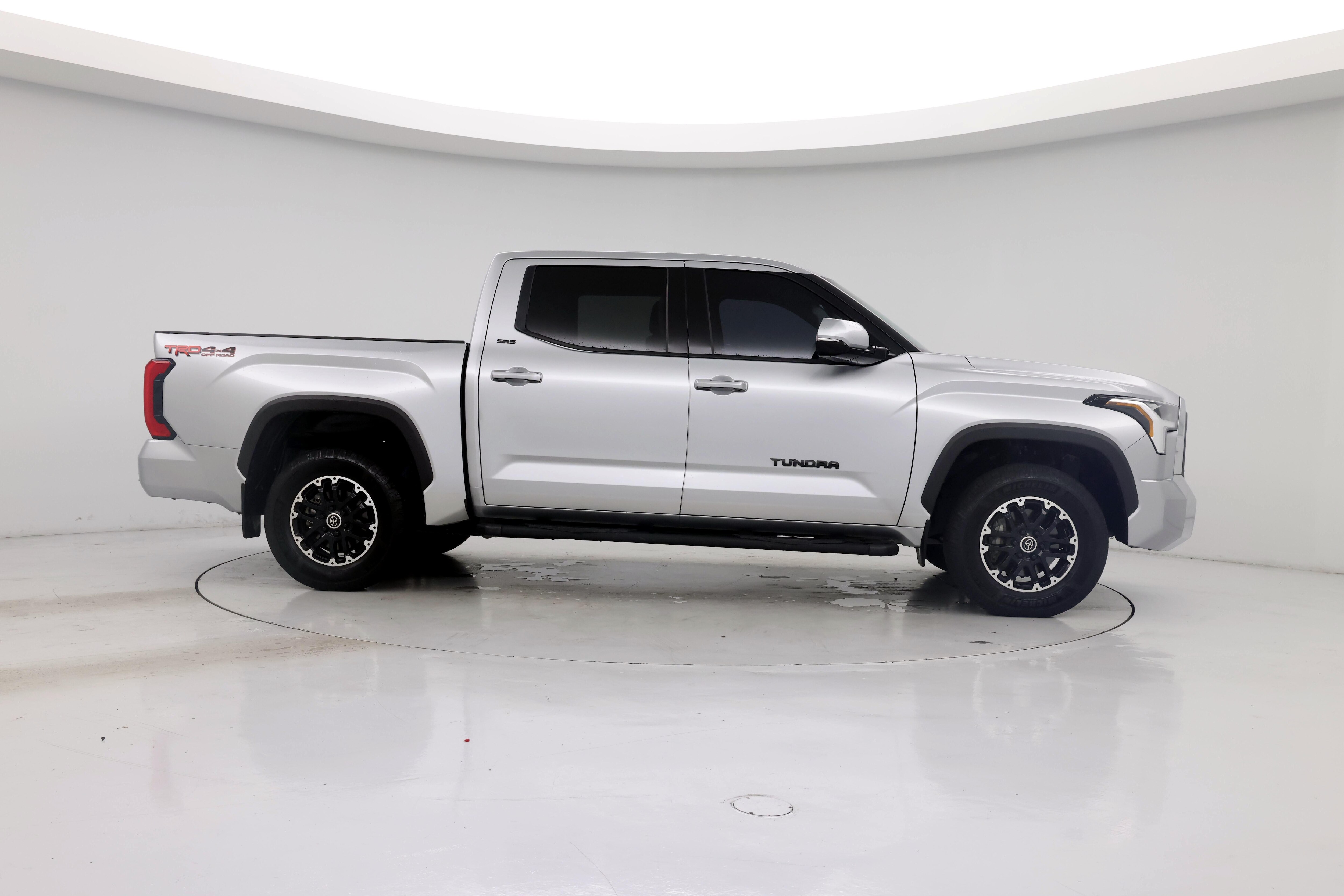 Thumbnail: 2023 Toyota Tundra - 7