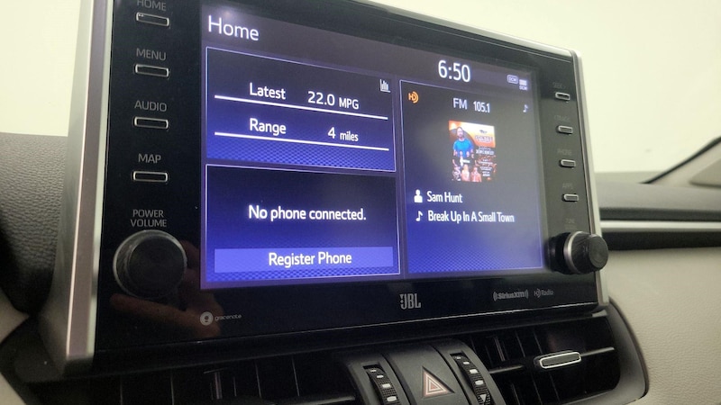 2022 Toyota RAV4 XLE Premium 16