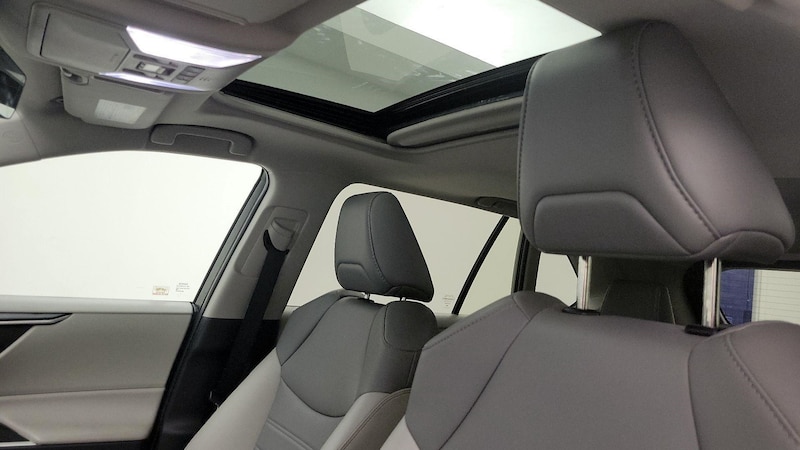 2022 Toyota RAV4 XLE Premium 20