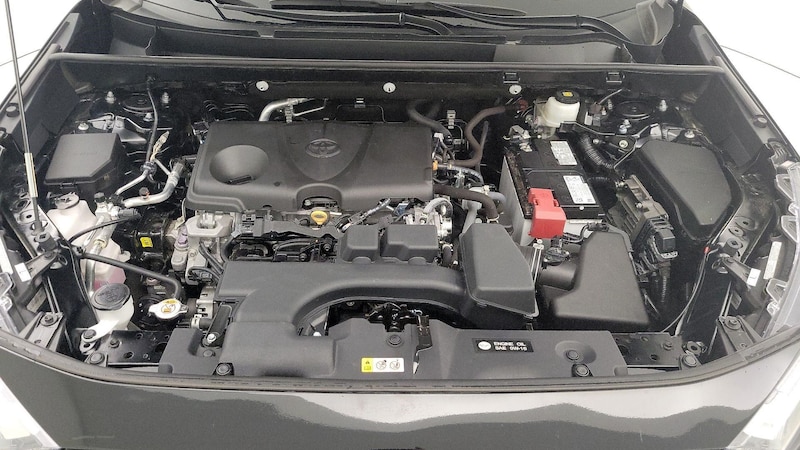 2022 Toyota RAV4 XLE Premium 23
