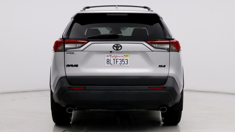 2019 Toyota RAV4 XLE Premium 6