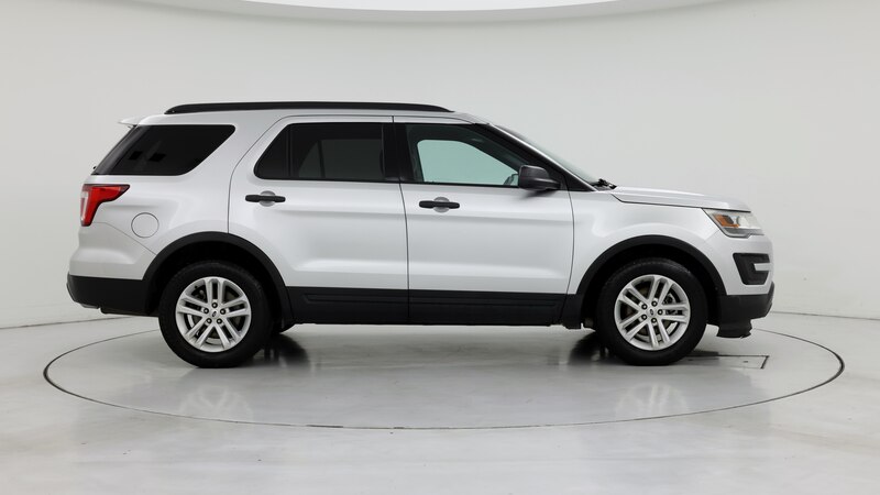 2016 Ford Explorer  7