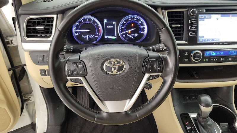 2018 Toyota Highlander XLE 10