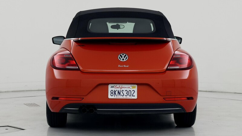 2019 Volkswagen Beetle SE 6