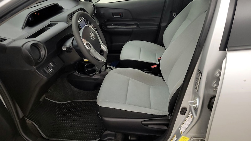 2015 Toyota Prius c One 11