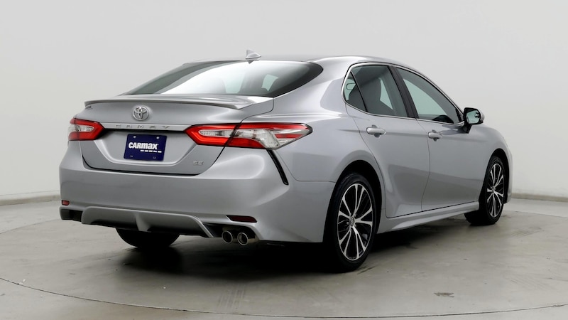 2019 Toyota Camry SE 8