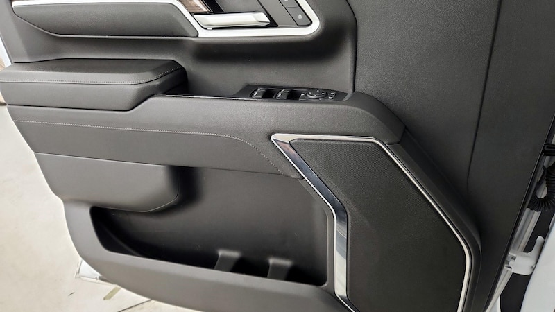 2024 Chevrolet Silverado 2500 LT 12