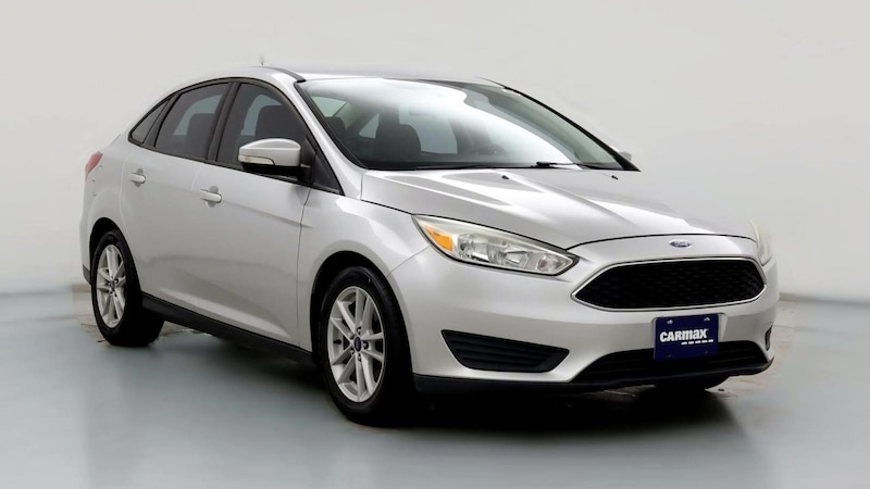 2015 Ford Focus SE Hero Image