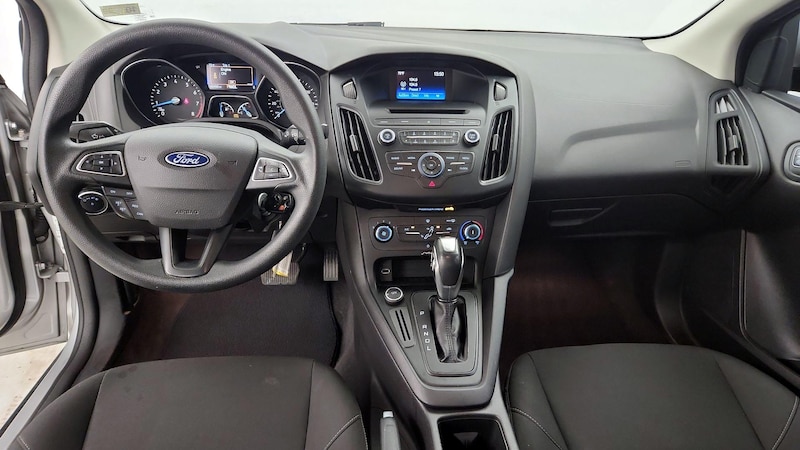 2015 Ford Focus SE 9