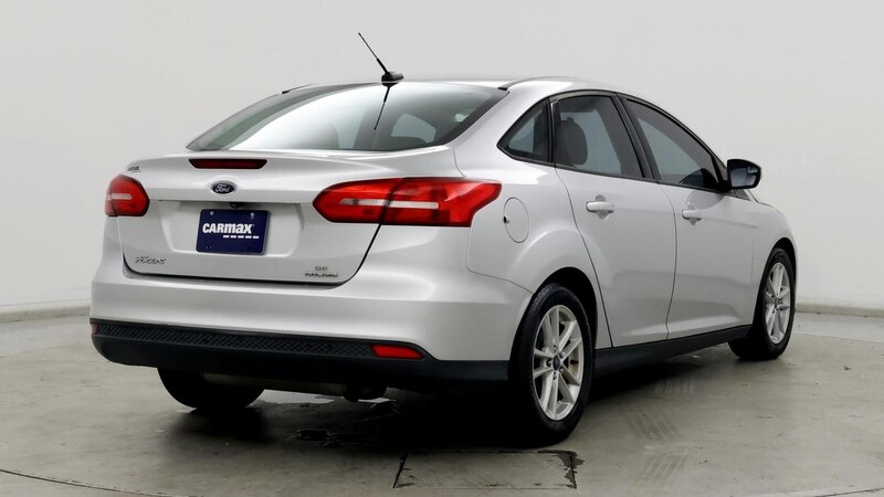 2015 Ford Focus SE 8