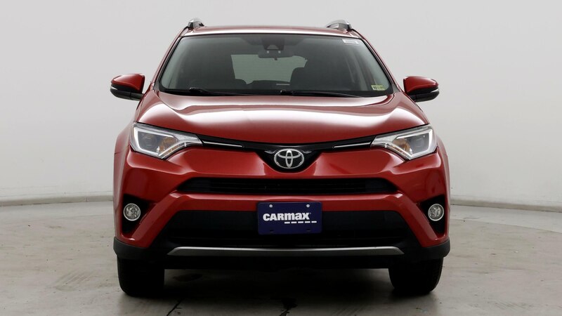 2017 Toyota RAV4 XLE 5