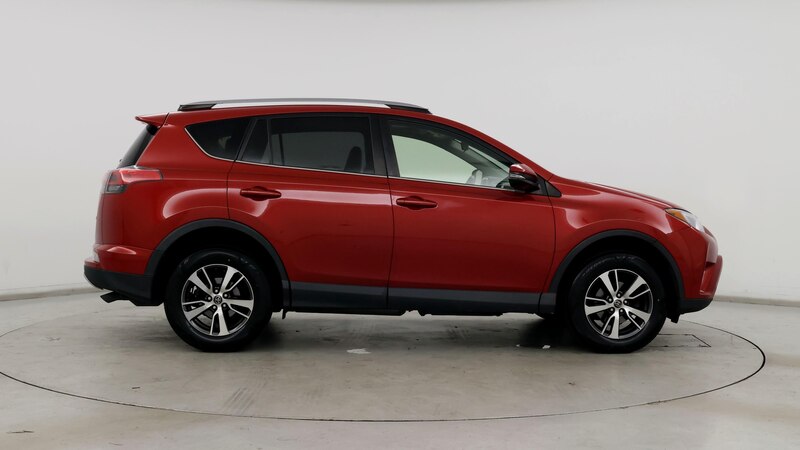 2017 Toyota RAV4 XLE 7