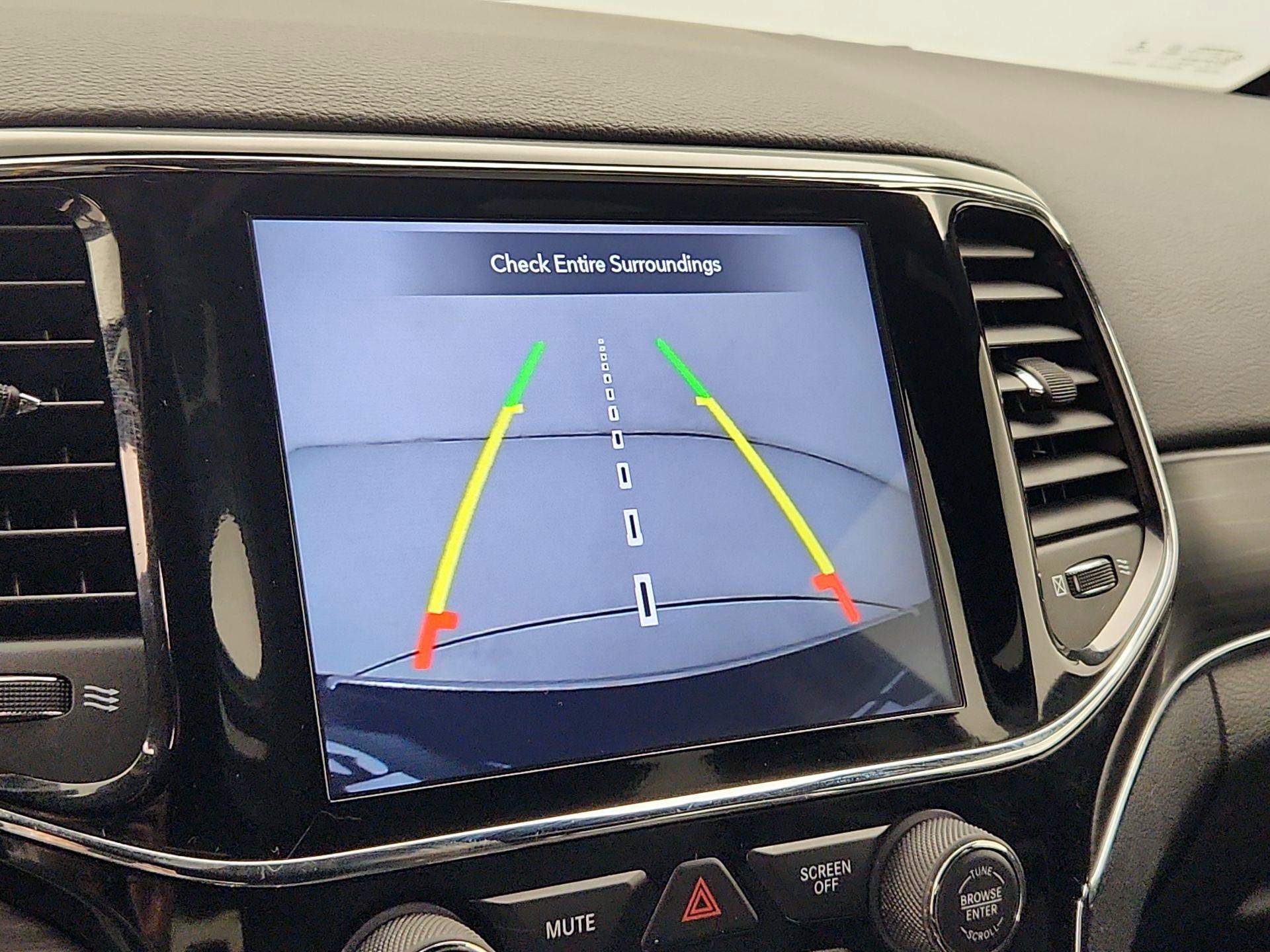 Thumbnail: 2020 Jeep Grand Cherokee - 15