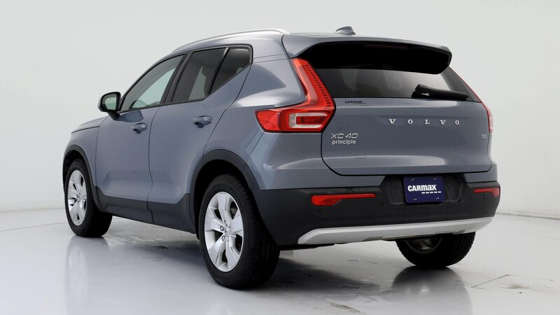 2020 Volvo XC40 T4 Momentum 2