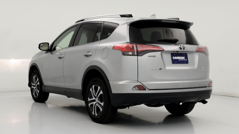 2018 Toyota RAV4 LE 2