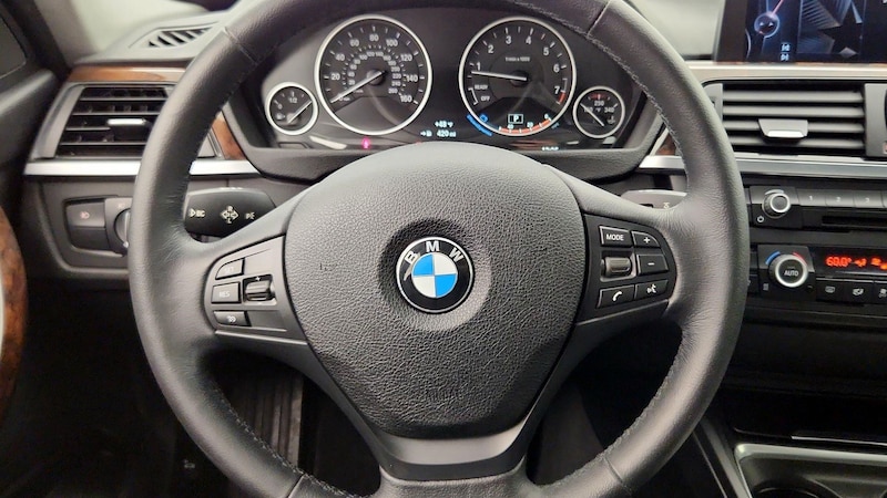 2015 BMW 3 Series 320i 10