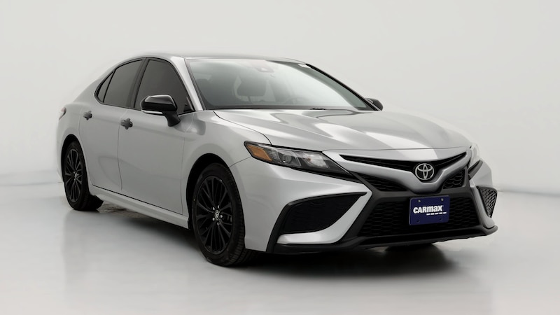 2022 Toyota Camry SE Hero Image