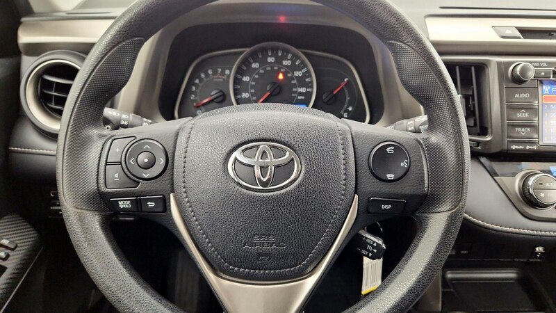 2013 Toyota RAV4 XLE 10