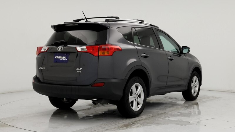 2013 Toyota RAV4 XLE 8