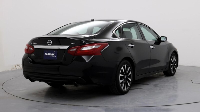 2018 Nissan Altima SV 8