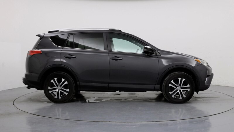 2016 Toyota RAV4 LE 7