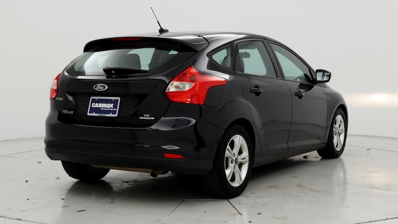 2014 Ford Focus SE 8