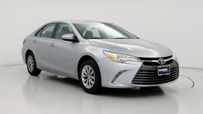 2015 Toyota Camry LE Hero Image