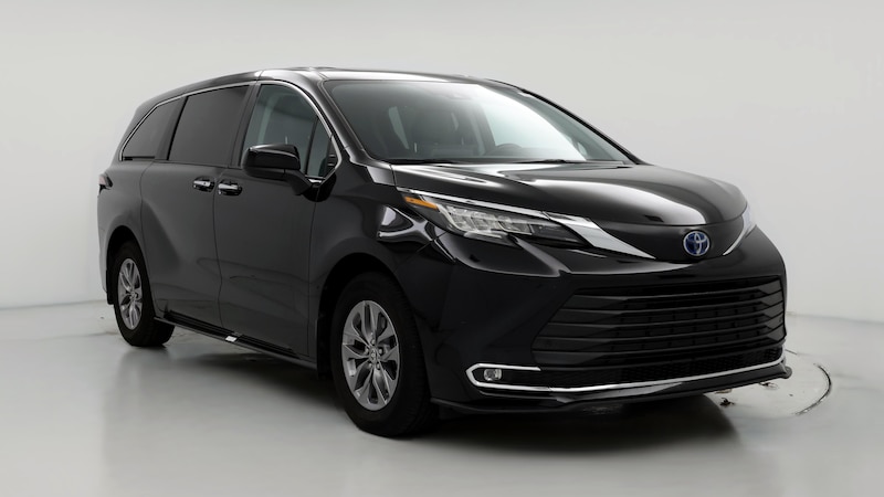 2023 Toyota Sienna XLE Hero Image