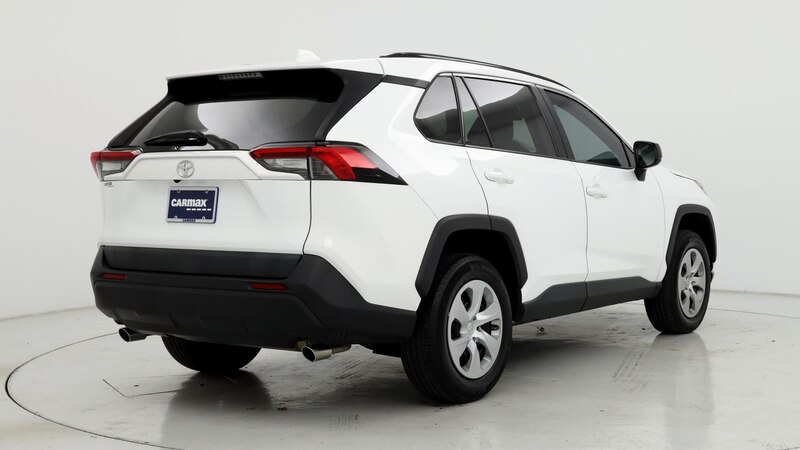 2019 Toyota RAV4 LE 8