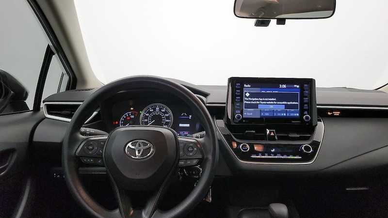 2022 Toyota Corolla LE 10