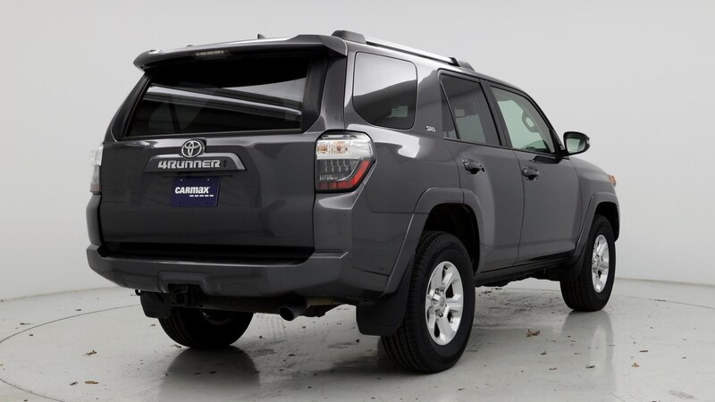 2022 Toyota 4Runner SR5 8