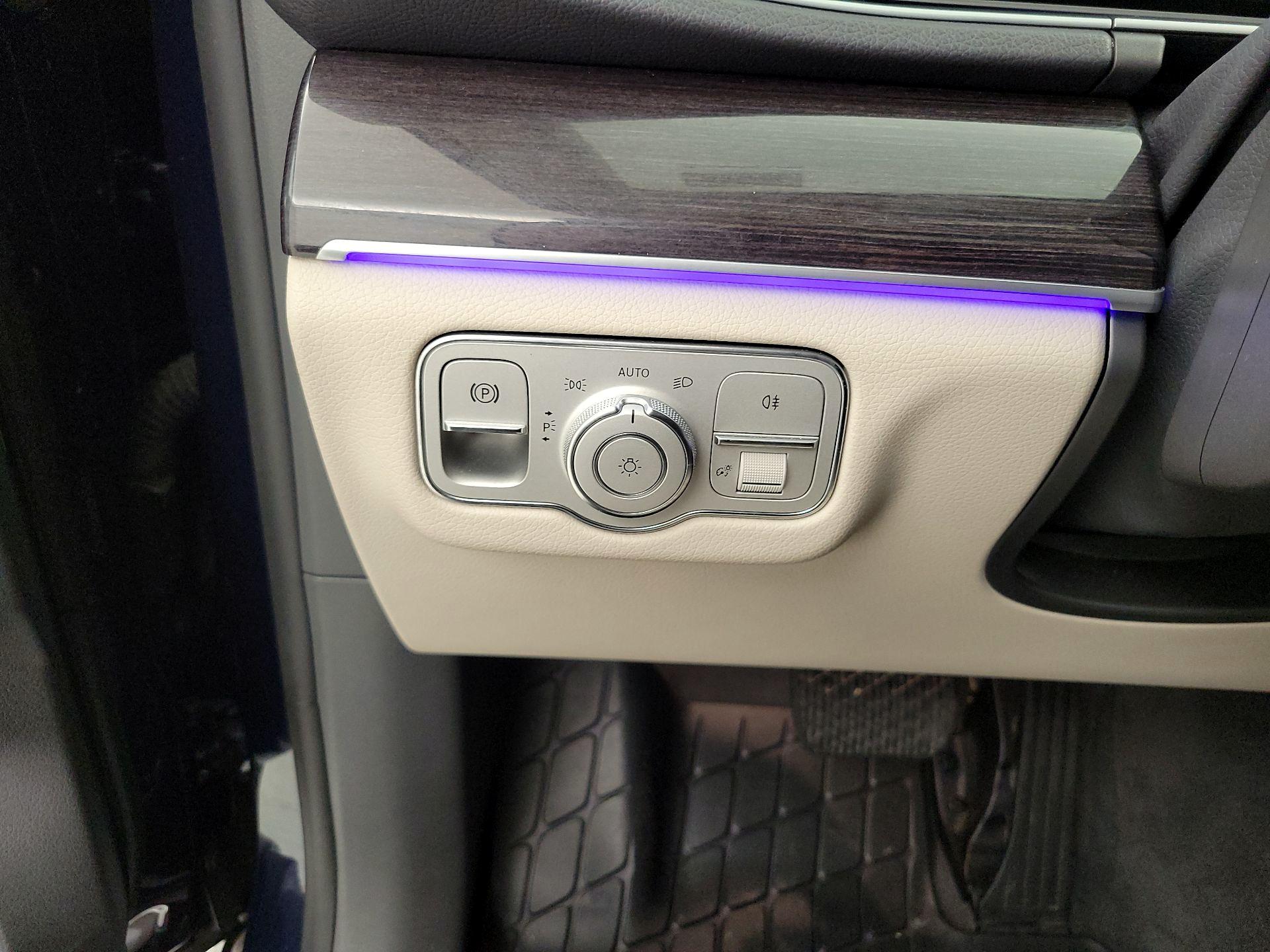 Thumbnail: 2020 Mercedes-Benz GLE - 13